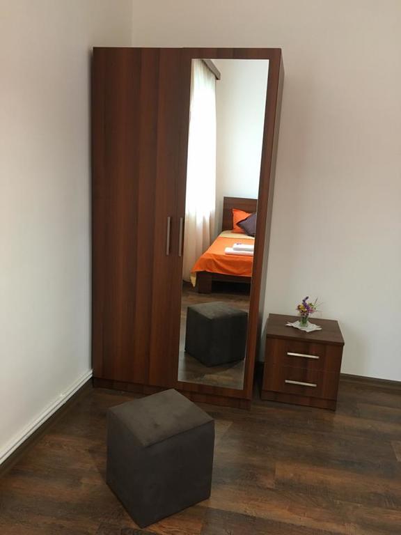 Family & Friends Guest House Dilisan Kültér fotó